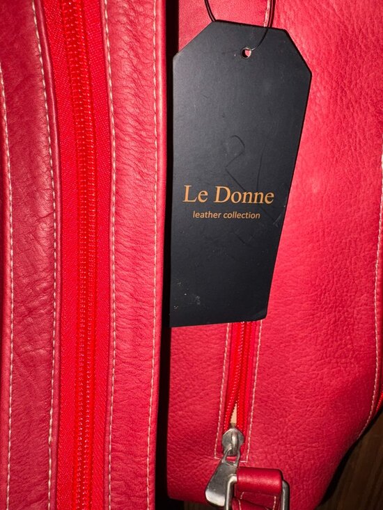 Le Donne Red Full Grain Cow Leather Full-Zip-Around Small Sling Backpack